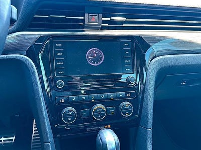 2020 Volkswagen Passat 2.0T R-Line Auto
