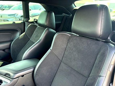 2018 Dodge Challenger R/T Plus Shaker RWD