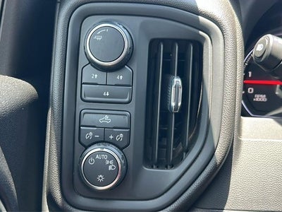 2024 Chevrolet Silverado 2500 HD Crew Cab Standard Box 4-Wheel Drive Custom