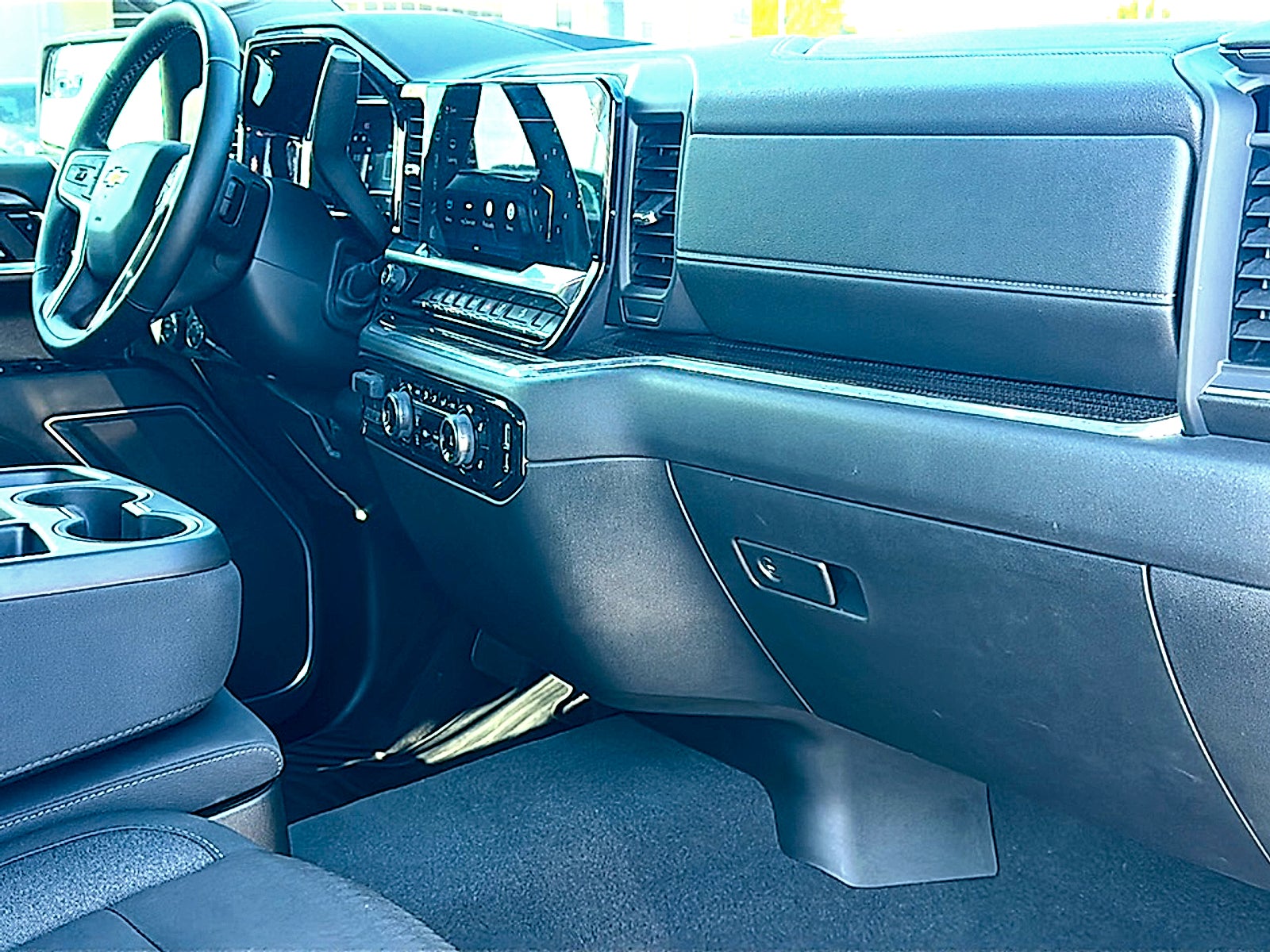 2024 Chevrolet Silverado 1500 4WD Crew Cab Short Bed LT