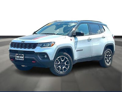 2025 Jeep Compass Trailhawk 4x4