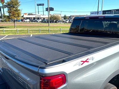 2026 Chevrolet Silverado 1500 4WD Crew Cab Standard Bed Custom