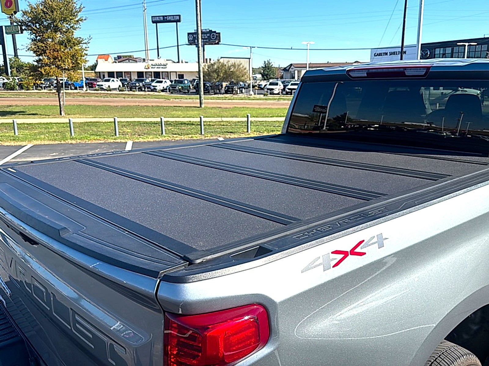 2026 Chevrolet Silverado 1500 4WD Crew Cab Standard Bed Custom