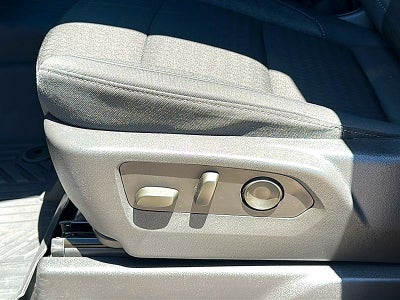 2023 Chevrolet Silverado 1500 4WD Crew Cab Short Bed LT with 2FL