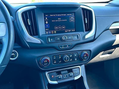 2024 GMC Terrain FWD 4dr SLE