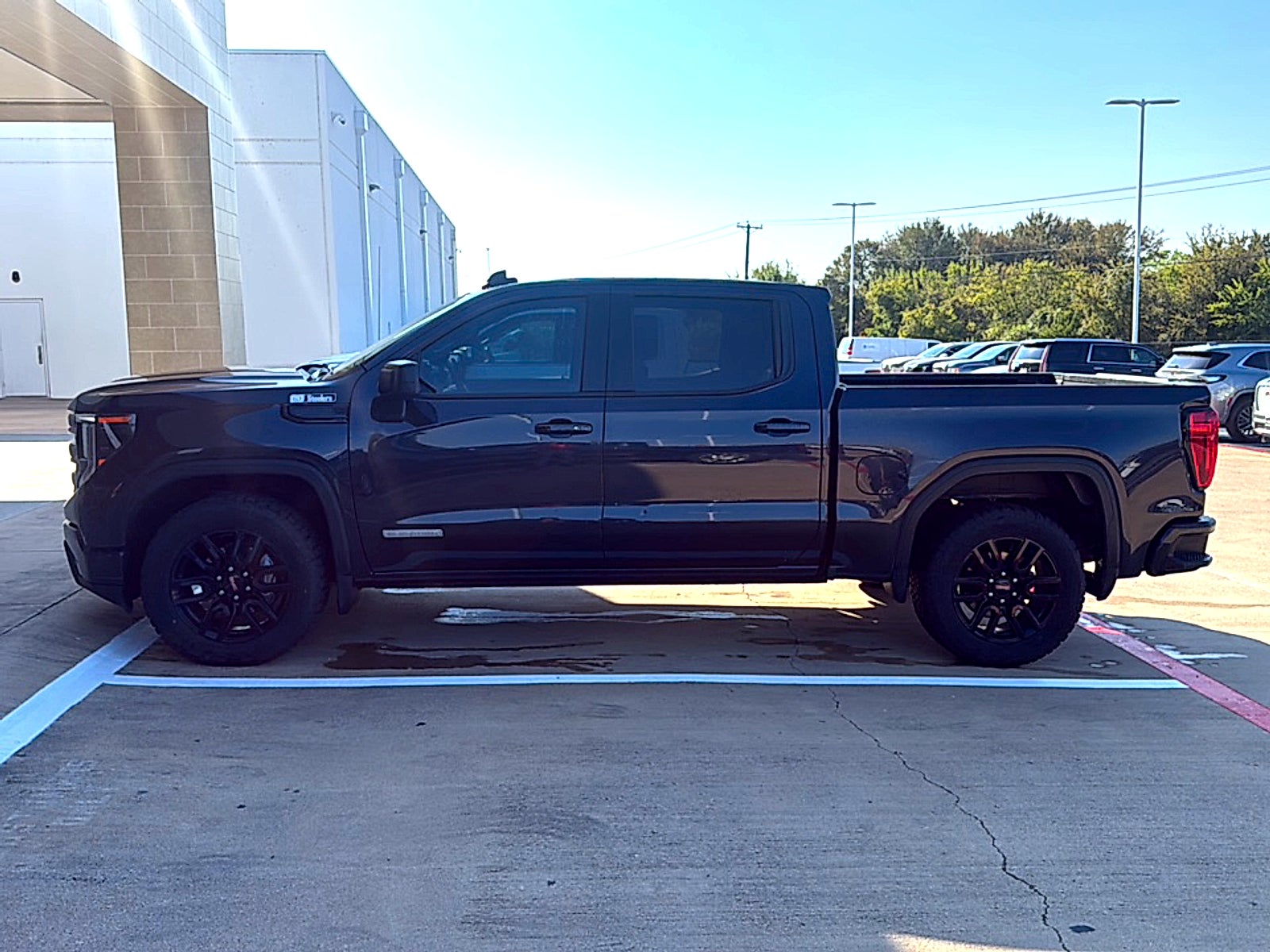 2022 GMC Sierra 1500 2WD Crew Cab Short Box Elevation