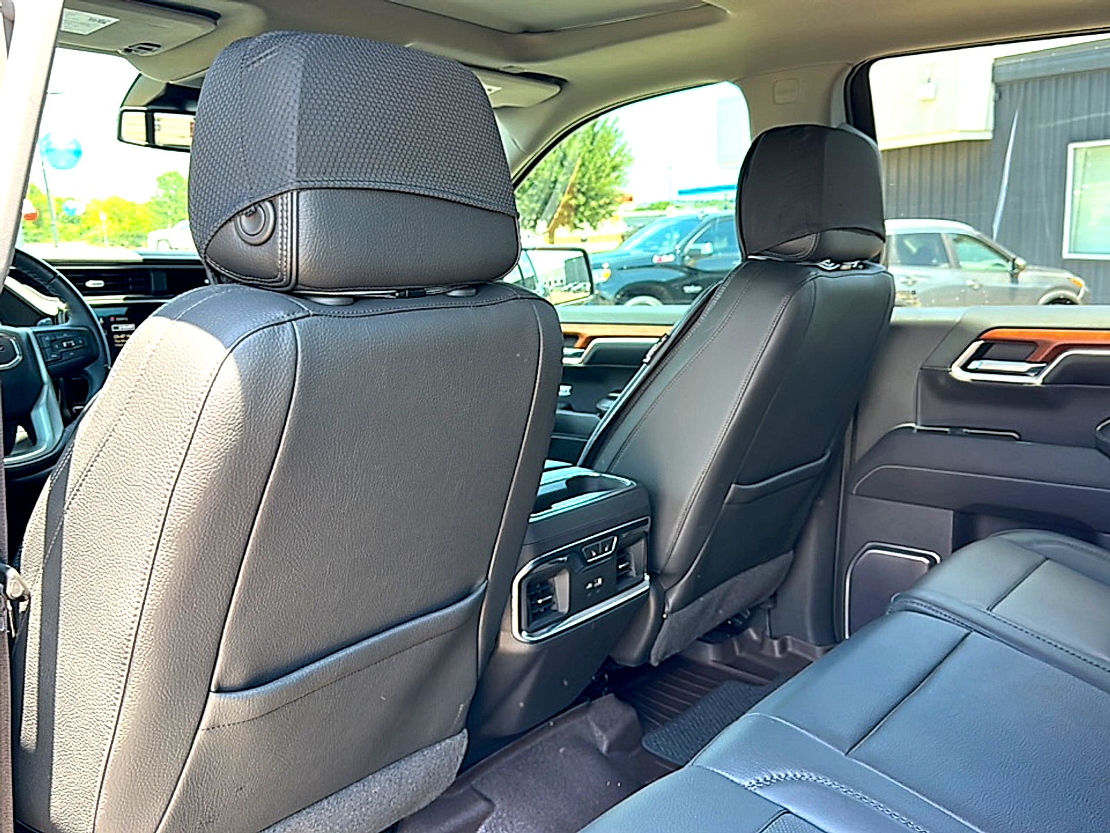 2023 GMC Sierra 1500 4WD Crew Cab Short Box Denali