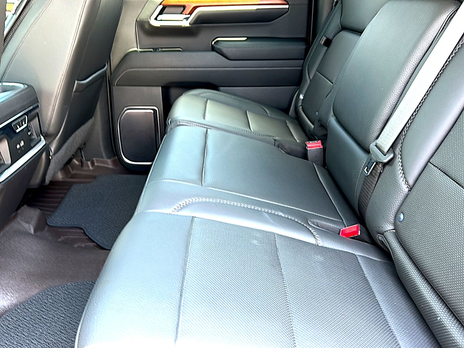 2023 GMC Sierra 1500 4WD Crew Cab Short Box Denali