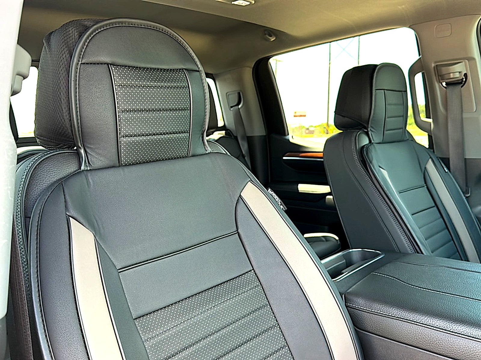 2023 GMC Sierra 1500 4WD Crew Cab Short Box Denali