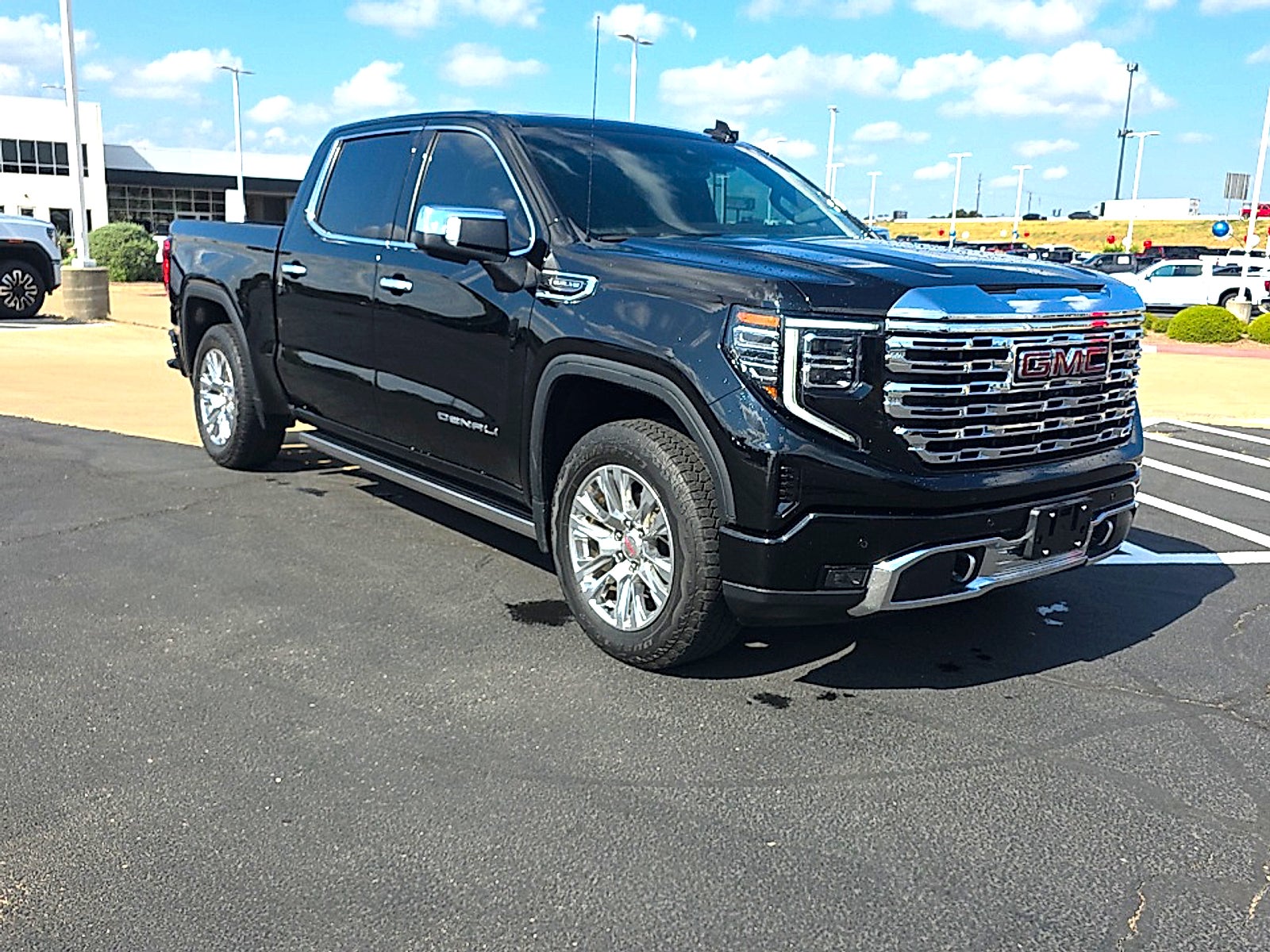 2023 GMC Sierra 1500 4WD Crew Cab Short Box Denali