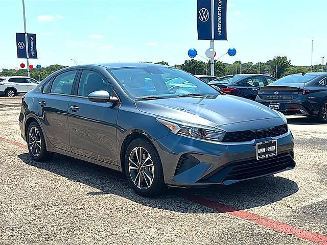 2024 Kia Forte LXS IVT