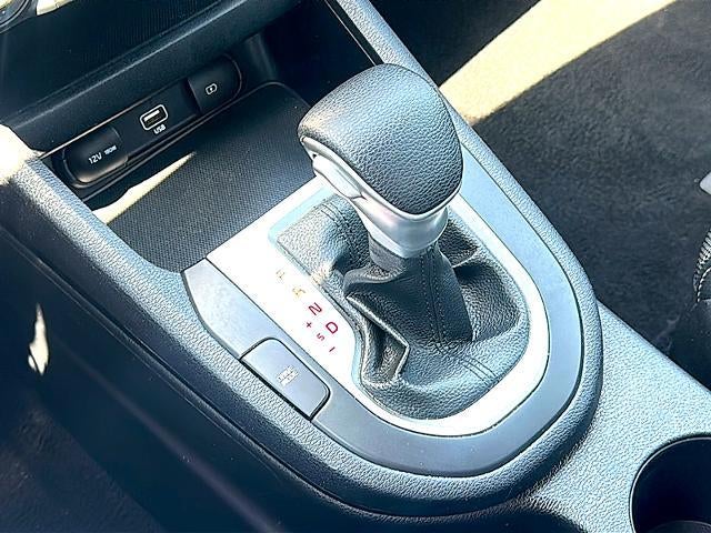 2024 Kia Forte LXS IVT