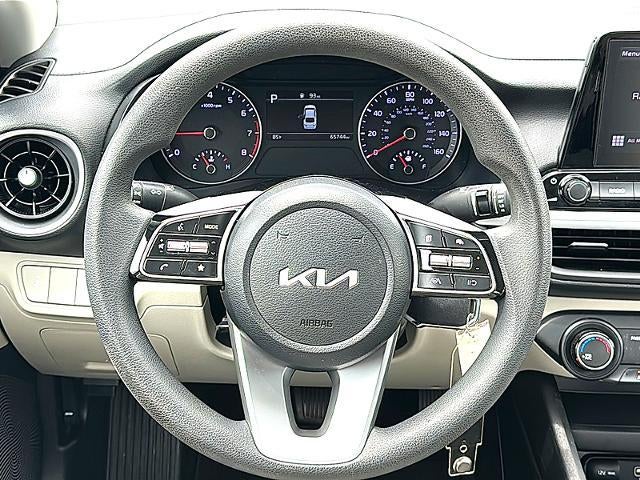 2023 Kia Forte LXS IVT