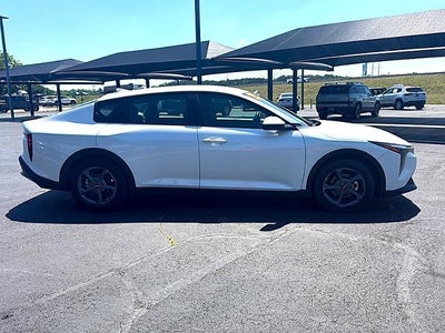2025 Kia K4 LXS FWD