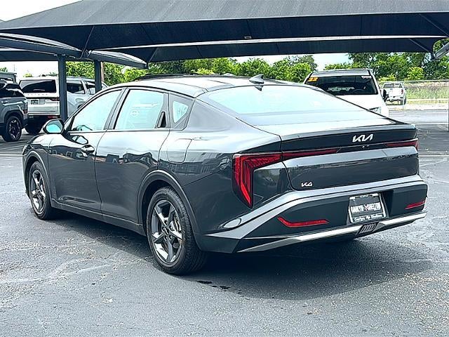 2025 Kia K4 LXS FWD