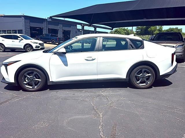 2025 Kia K4 LXS FWD