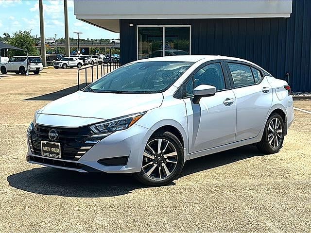 2025 Nissan Versa SV CVT