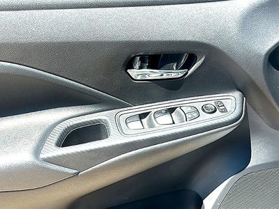 2025 Nissan Versa SV CVT
