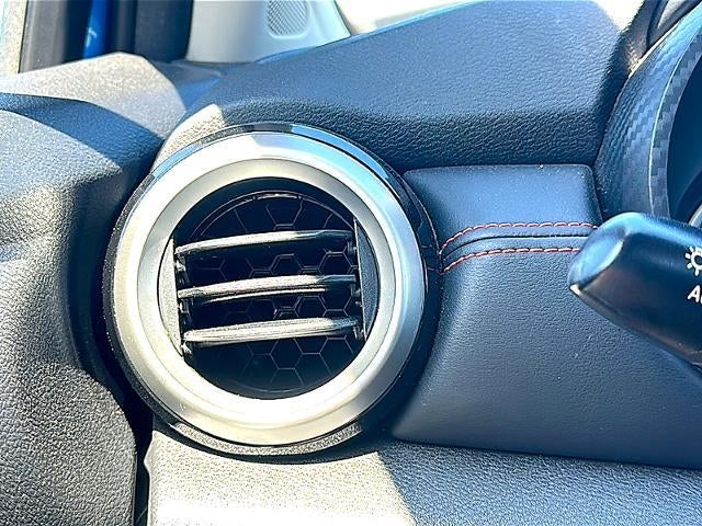 2024 Nissan Versa SR CVT