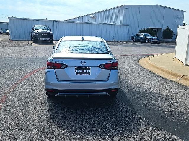 2024 Nissan Versa SR CVT