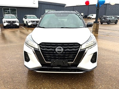 2023 Nissan Kicks SR Xtronic CVT