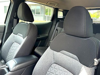 2025 Nissan Kicks SV FWD