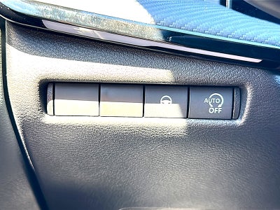 2025 Nissan Kicks SR FWD