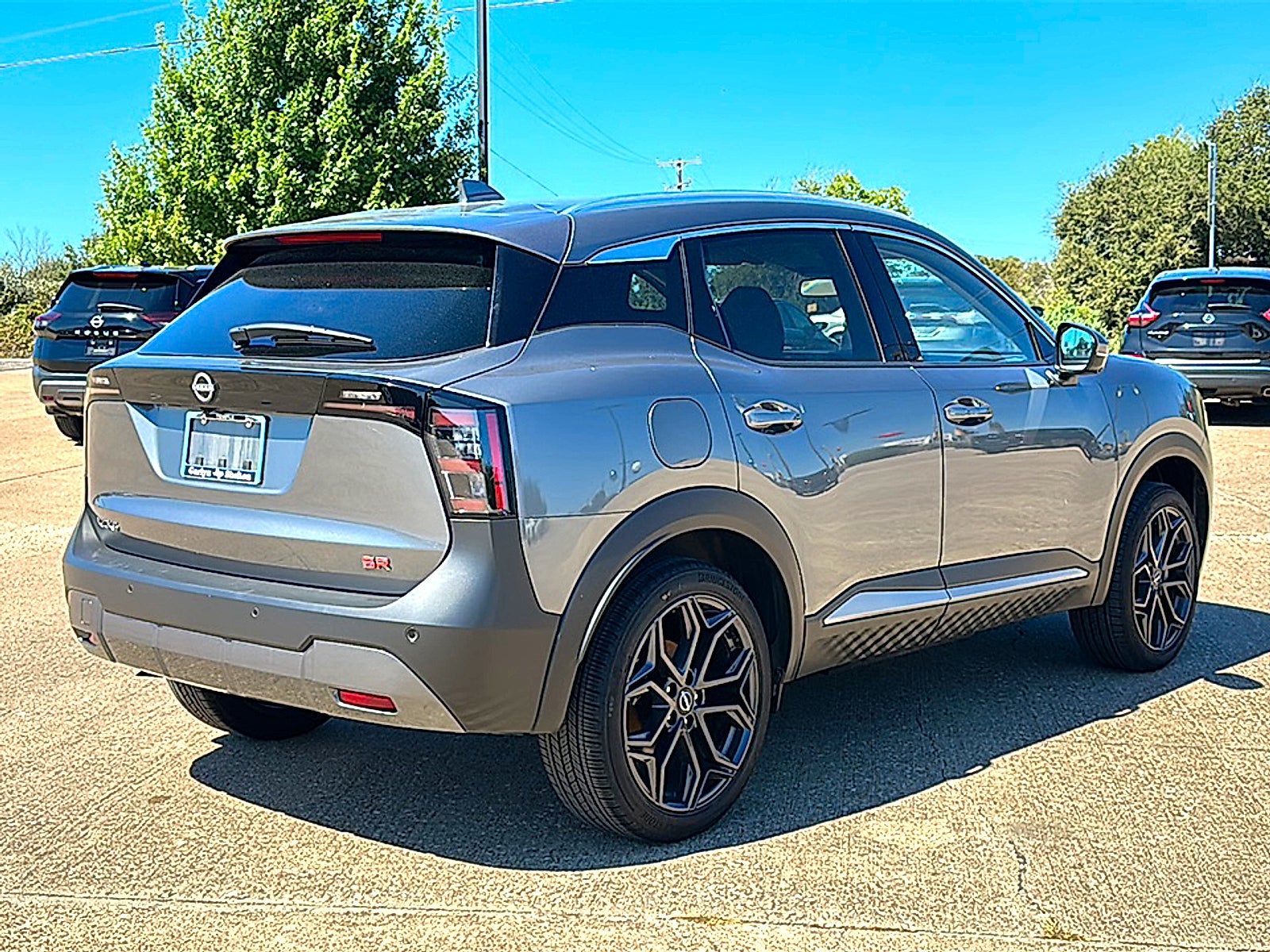 2025 Nissan Kicks SR FWD