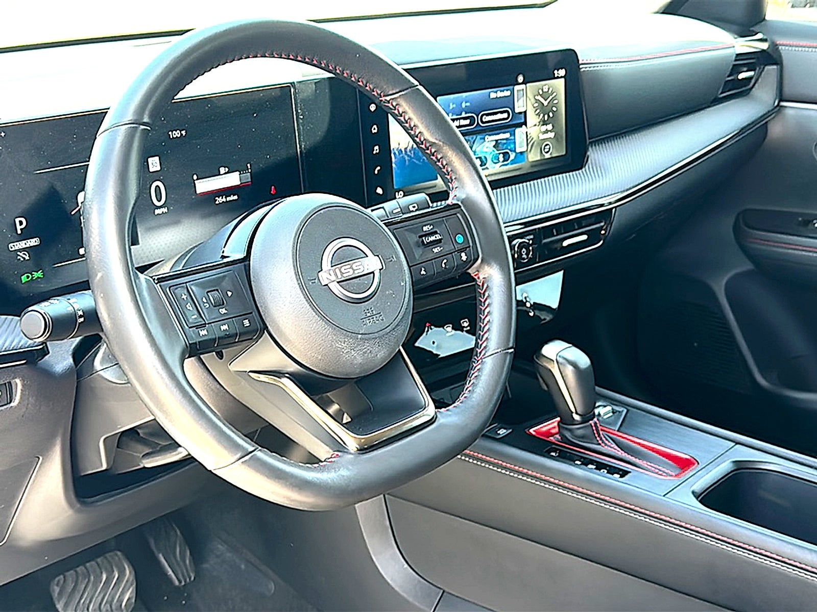 2025 Nissan Kicks SR FWD