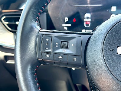 2025 Nissan Kicks SR FWD