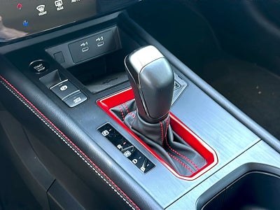 2025 Nissan Kicks SR FWD