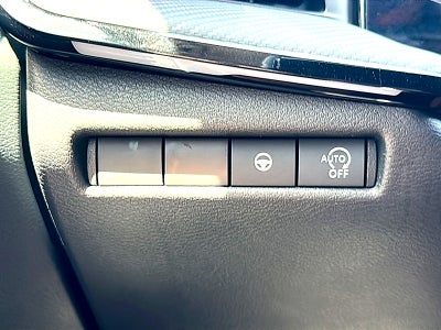 2025 Nissan Kicks SR FWD