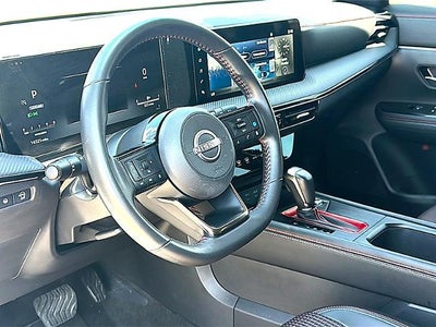 2025 Nissan Kicks SR FWD