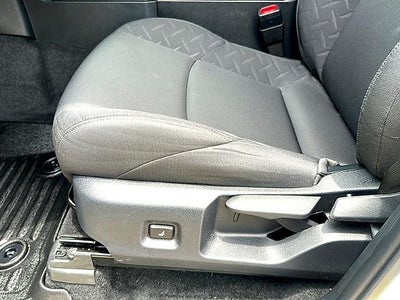 2025 Toyota Tacoma 2WD 2WD SR Double Cab 5' Bed AT (GS)