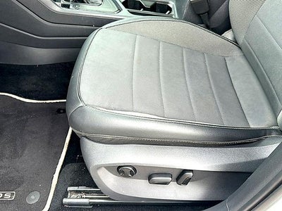 2023 Volkswagen Taos SE FWD
