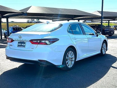 2024 Toyota Camry LE Auto (SE)