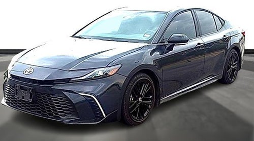 2025 Toyota Camry LE (SE)