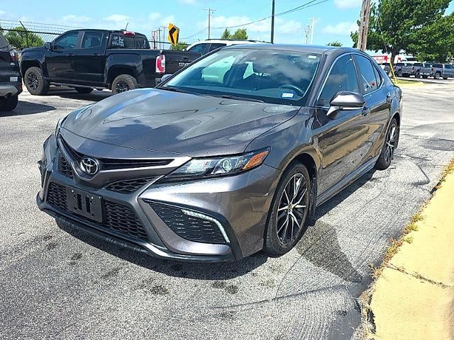 2024 Toyota Camry SE Auto (SE)