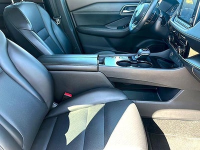 2021 Nissan Rogue FWD SV