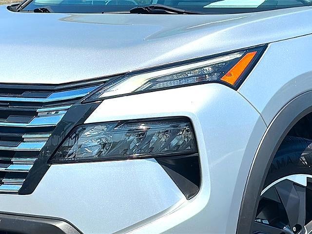 2024 Nissan Rogue FWD SV