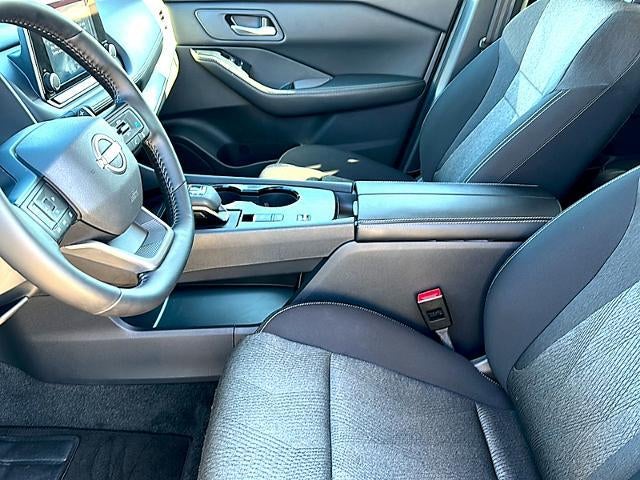 2025 Nissan Rogue FWD SV