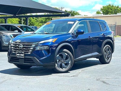 2025 Nissan Rogue FWD SV