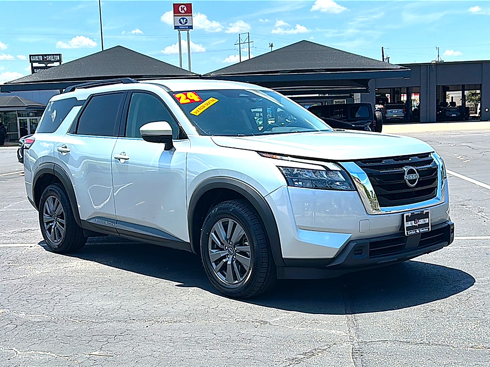 2024 Nissan Pathfinder SV FWD
