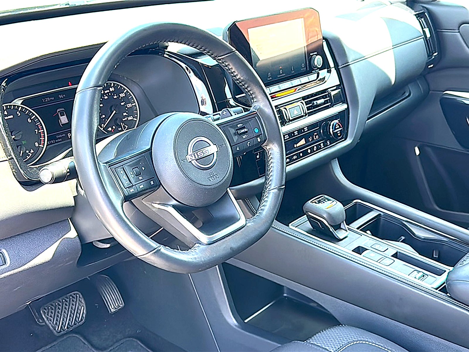 2024 Nissan Pathfinder SV FWD