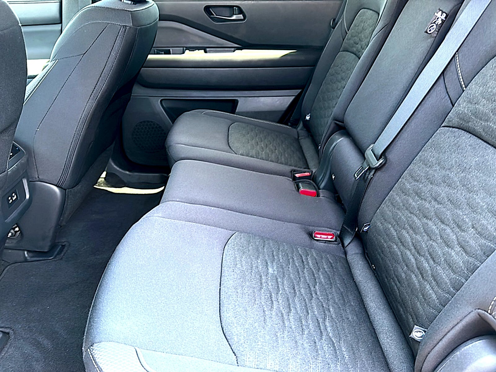 2024 Nissan Pathfinder SV FWD