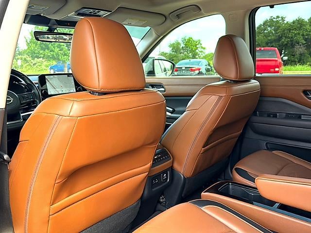2024 Nissan Pathfinder Platinum 2WD