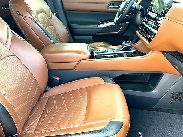 2024 Nissan Pathfinder Platinum 2WD
