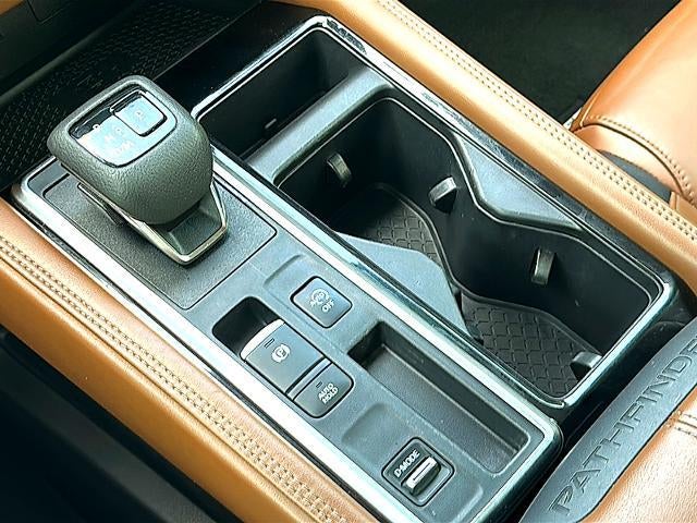 2024 Nissan Pathfinder Platinum 2WD