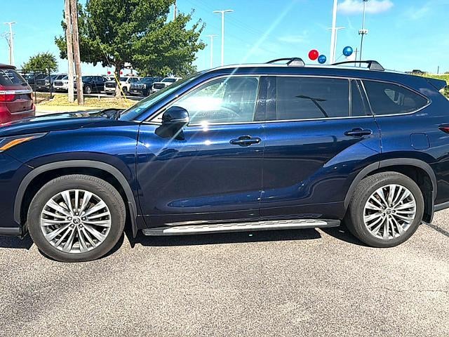 2021 Toyota Highlander Platinum FWD (Natl)
