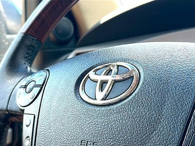 2013 Toyota Sequoia RWD 5.7L Platinum (Natl)